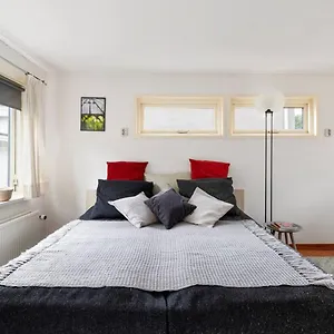  Holiday home Authentic Dutch Houseboat In Zuid Netherlands